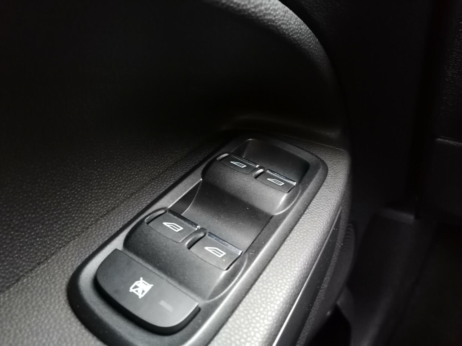Ford-EcoSport-13